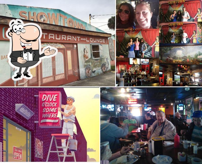 Showtown Bar & Grill picture