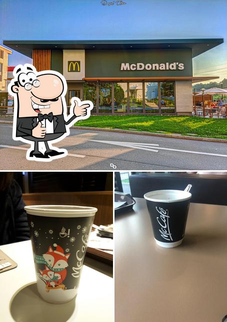 Mire esta foto de McDonald's
