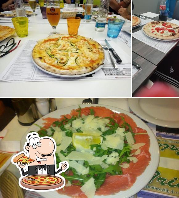 Try out pizza at Pizzeria Ristorante Triathlon