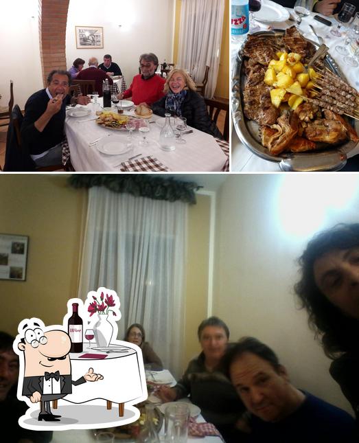 Questa è la foto che raffigura la tavolo da pranzo e cibo di AGRITURISMO LIDIA SOC. AGR. LIDIA DI MAURIZIO E DAVIDE MARCOZZI S.S