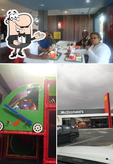 See this picture of McDonald's Welkom Drive-Thru