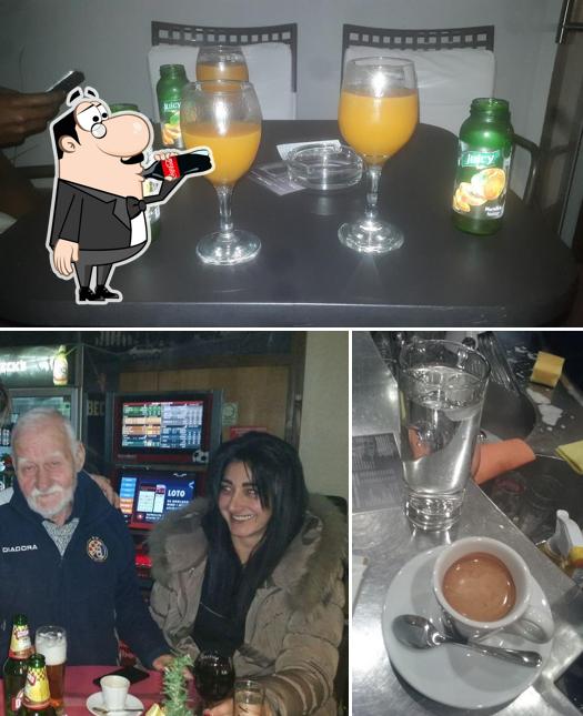 Prova un drink dal menu