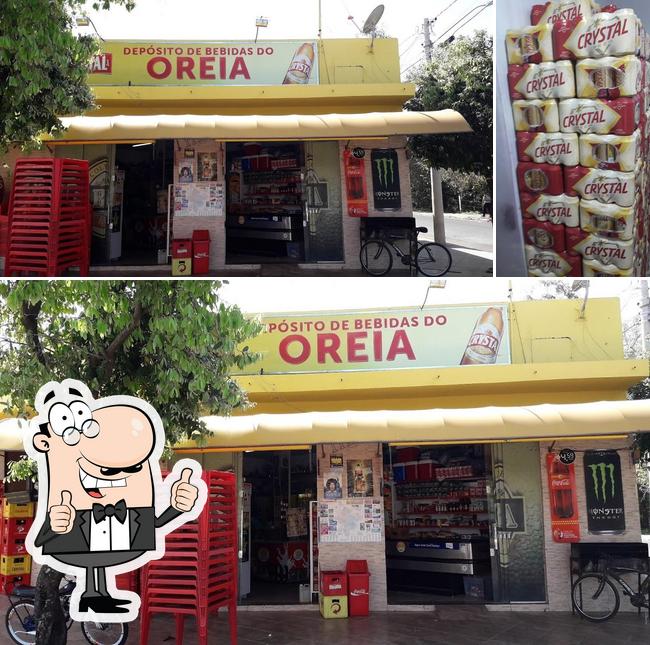 See this picture of Bar Do Oreia