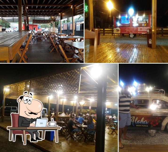 O interior do Barra Food Park