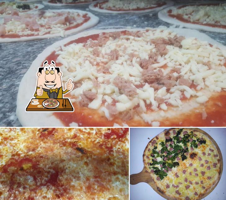 Scegli una pizza a La Rotonda Pizzeria Bar Tavola Calda