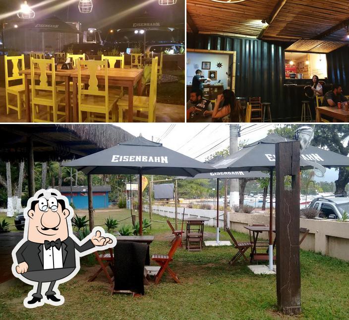 O interior do El Pirata Burger & Pizza