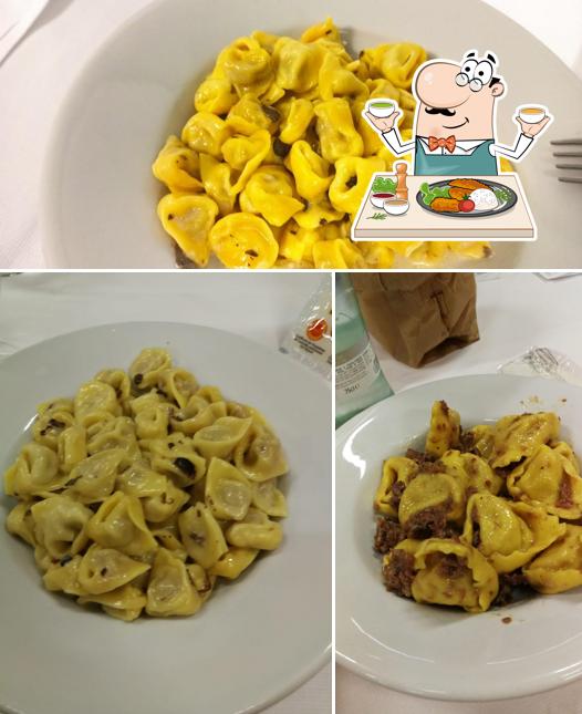 Cibo al Sagra del Tortellino Tipico di Reno Centese