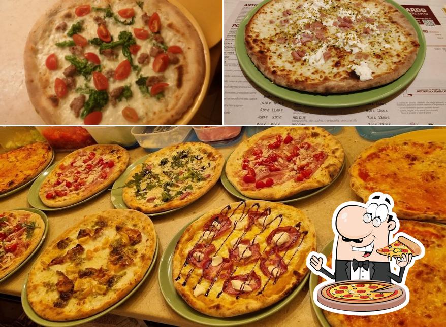 Try out pizza at Pizzeria da Bernardo