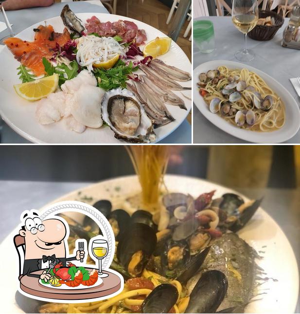 Ordina la cucina di mare a O Cerriglio piazza Bovio