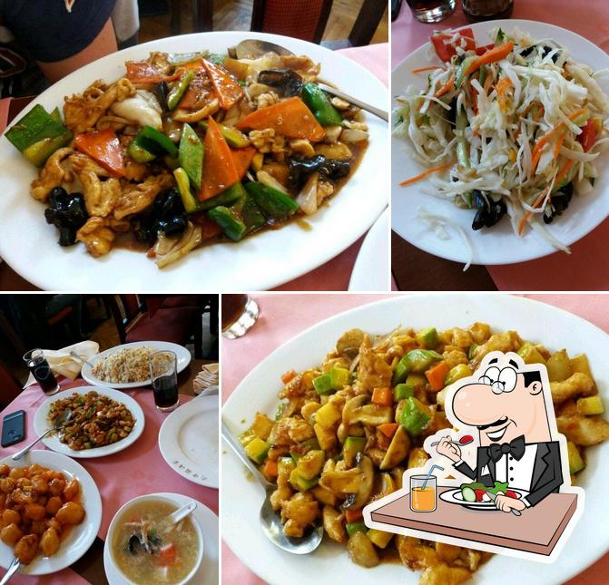 Food at Fu En Yuan Restaurant