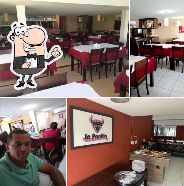 O interior do Restaurante La Parrilla + Delivery