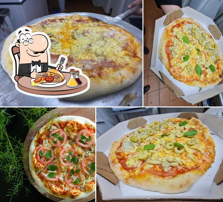 En Italianinho Pizzeria & Snack Bar, puedes pedir una pizza