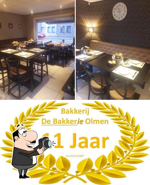 Regarder la photo de De Bakkerie (bakkerij /tearoom/schepijs)