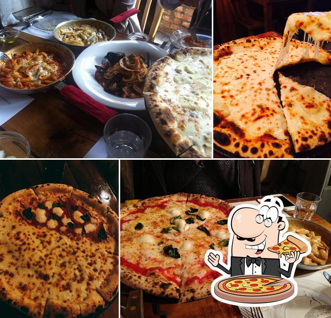 Try out pizza at Hongdae Stove Pizza