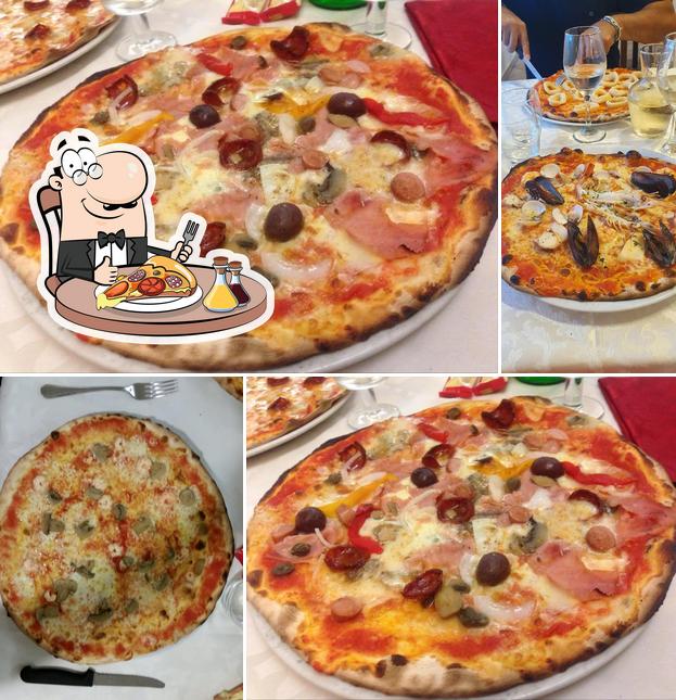 Scegli una pizza a Bar Pizzeria Del Ponte