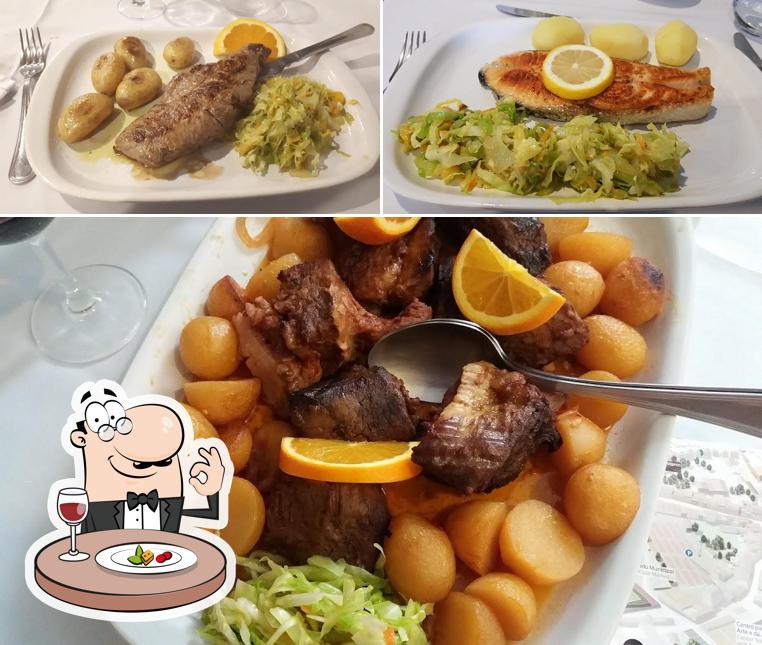 Meals at Restaurante Solar do Arco