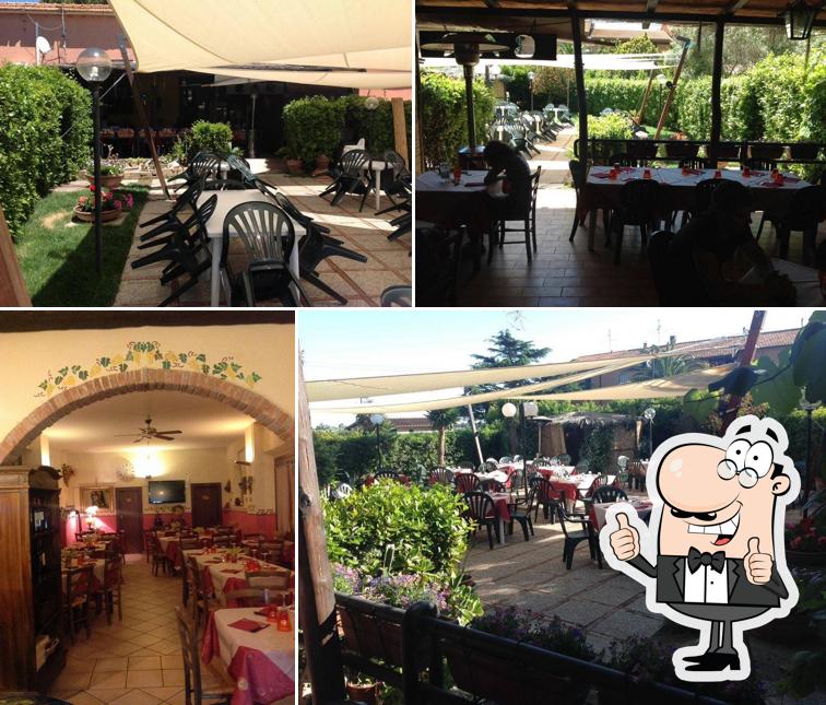 Regarder cette image de Ristorante Pizzeria Osteria La Corte - Ristorante Pizzeria con dehor nel giardino a Castiglione della Pescaia