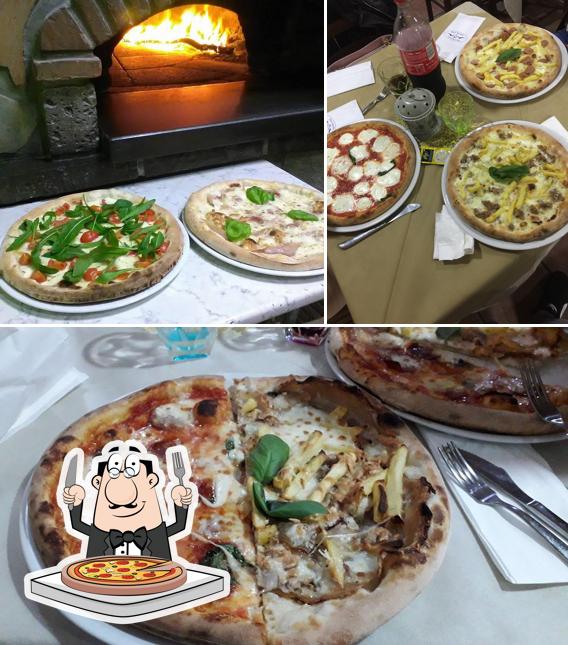 Scegli una pizza a La Piazzetta
