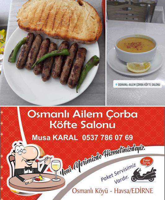 Еда в "Osmanlı Ailem Çorba Köfte Salonu"