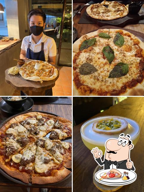 Pide una pizza en Harrys Restaurant, Bar & Hotel, Patong Beach, Phuket