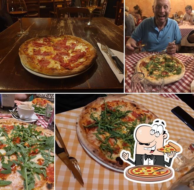 Ordina una pizza a Osteria Al Gallo