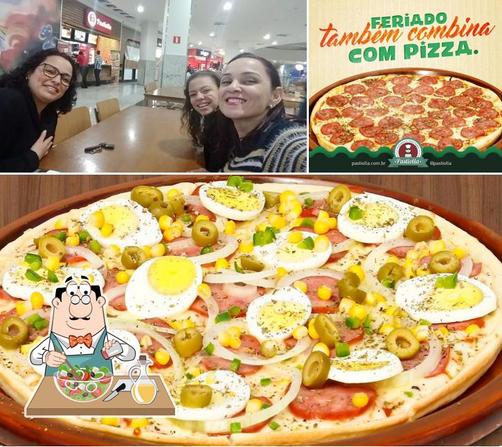 Salada grega em Pastiolla Pizzaria Mont Serrat