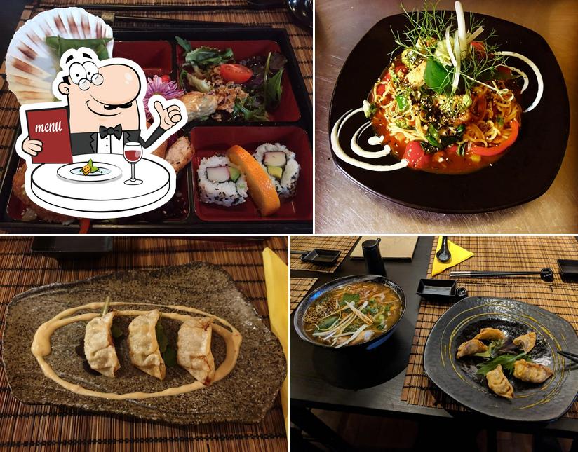Еда в "Oshibori Authentic Japanese Restaurant"