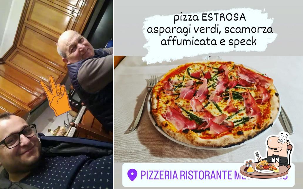 Scegli una pizza a Pizzeria Metropoli'S