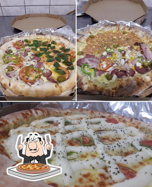 Escolha diferentes variedades de pizza