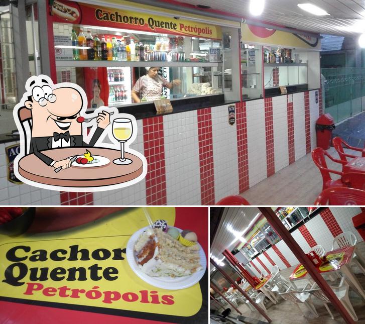 A imagem do Cachorro-Quente Petrópolis - O Autêntico da Região’s comida e interior