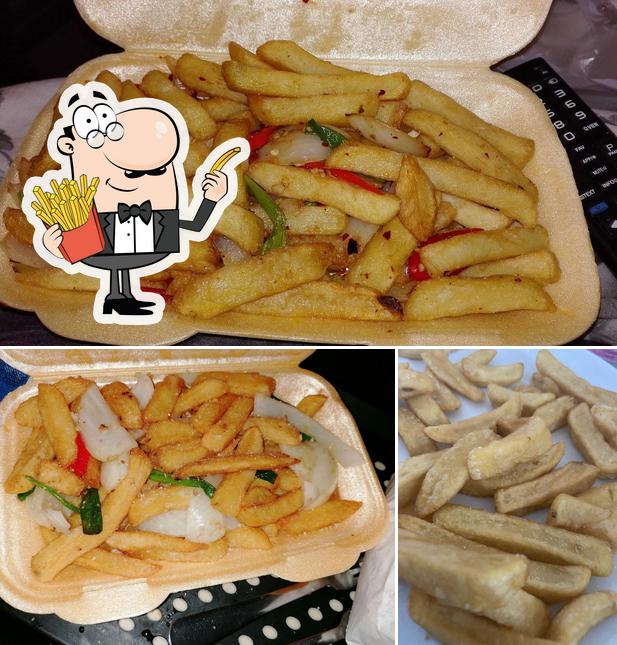 Taste fries at Rickshaw Boy