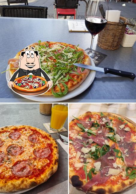 Tómate una pizza en Rathaus Café