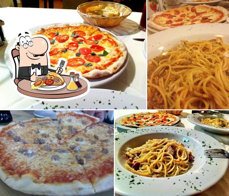Pick pizza at Ciao Italia