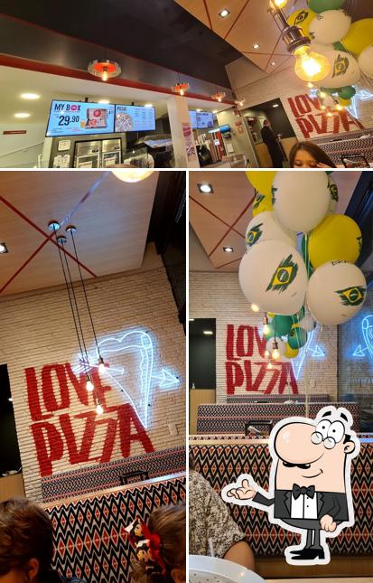 O interior do Pizza Hut