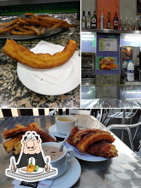 Еда в "Cafetería Churrería Camilo"