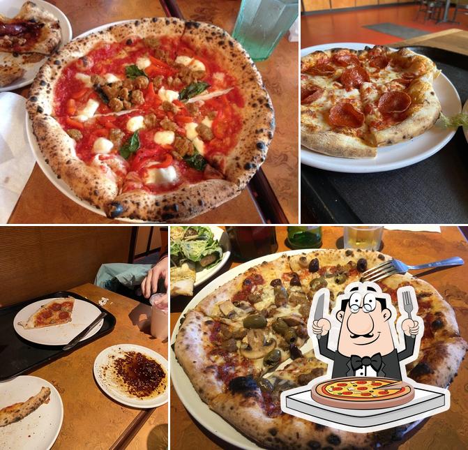 Отведайте пиццу в "Smashing Tomato Pizzeria at Hamburg"