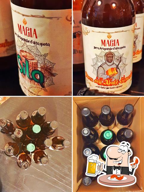 Birrificio Magia serve un'ampia varietà di birre