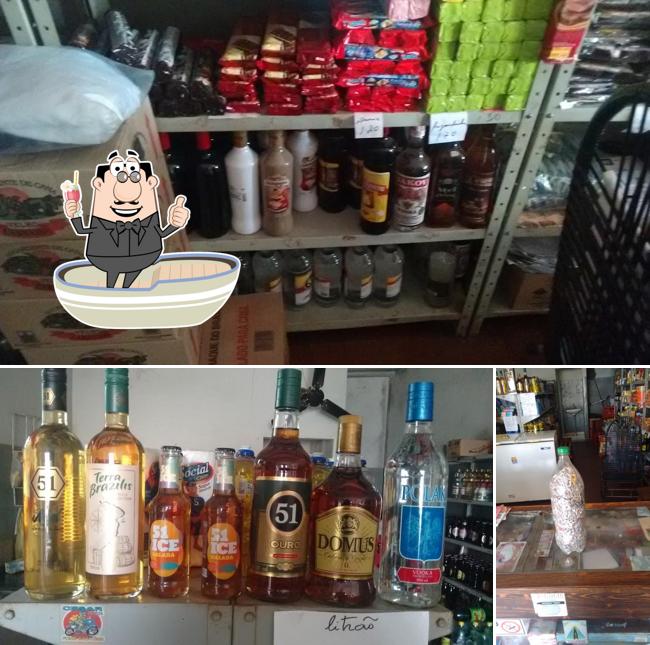 O Bar E Mercearia Da Erotildes serve álcool