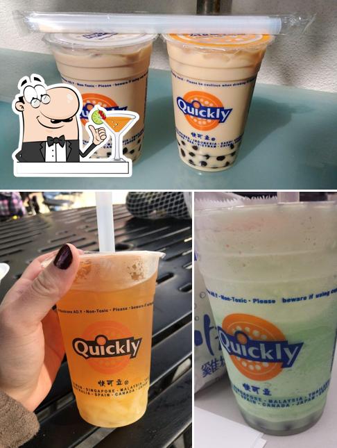 The photo of drink and dessert at Quickly