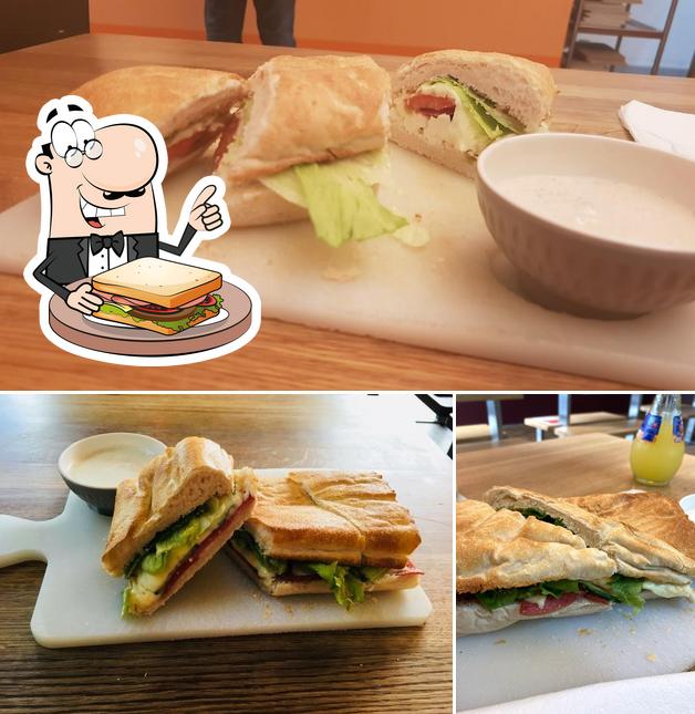 Order a sandwich at Le Toulonnais Baguetterie & Saladerie