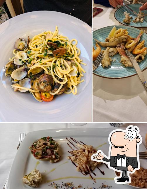 La interni e cibo del ristorante