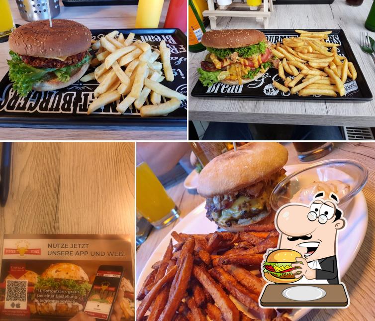 Гамбургеры из "Gold Cow Burger bar" придутся по вкусу любому гурману