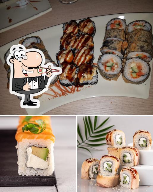 Попробуйте суши в "Окинава"