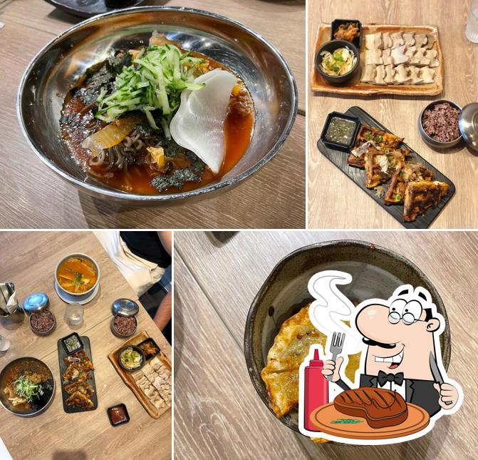 Oiso Kimchi Cafe offre des plats à base de viande