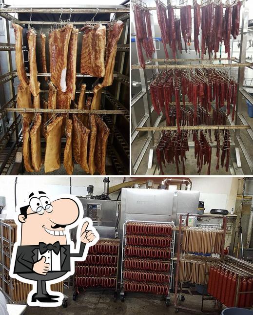 Voir cette photo de Gary's European Sausage & Deli