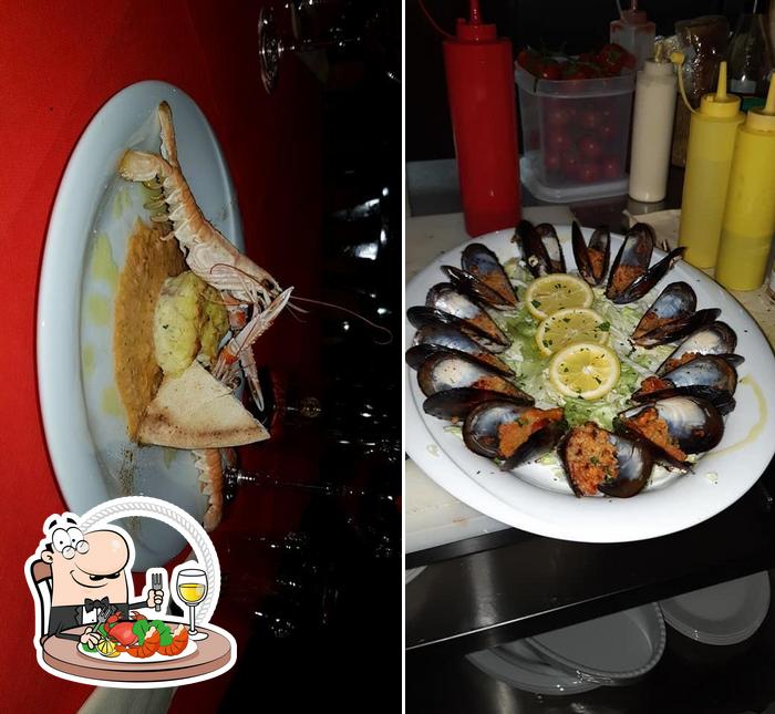 Order seafood at Paradise pub