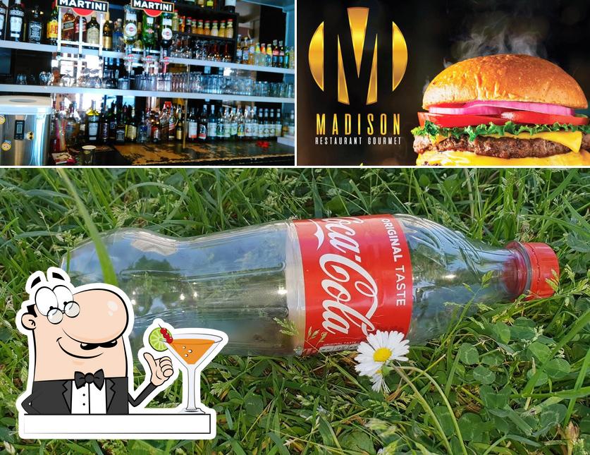 Voici l’image indiquant la boire et burger sur TABAC Madison