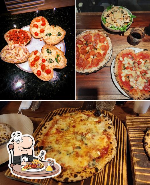 Escolha pizza no Luigia Pizzeria Napoletana - Foz do Iguaçu