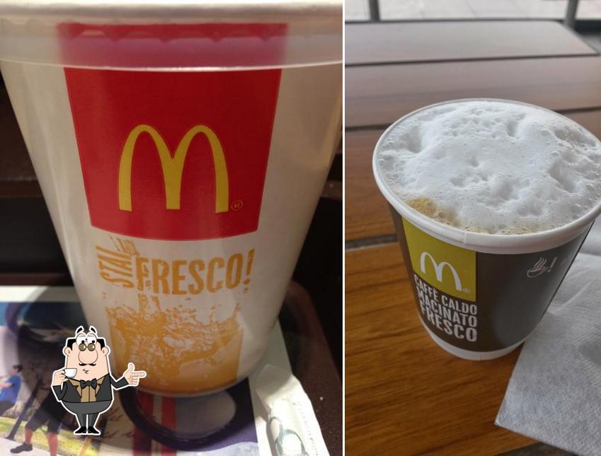 Goditi qualcosa da bere a McDonald's Pistoia