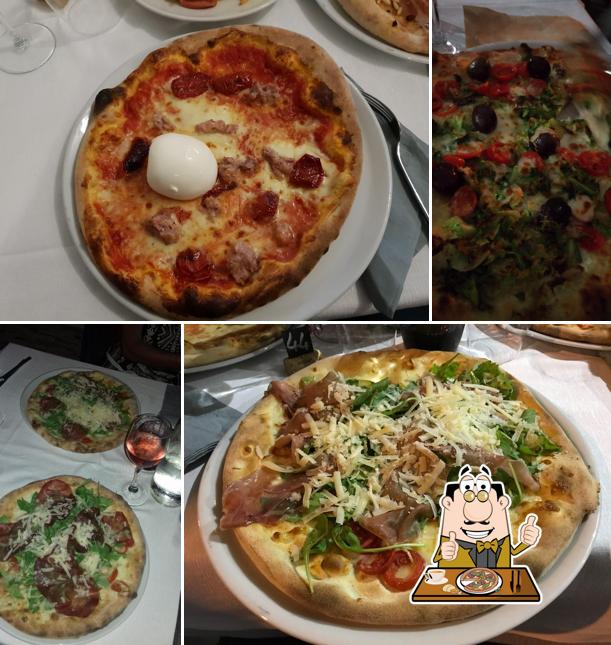 Bestellt eine Pizza bei A18 Sottozero - Ristorante Pizzeria